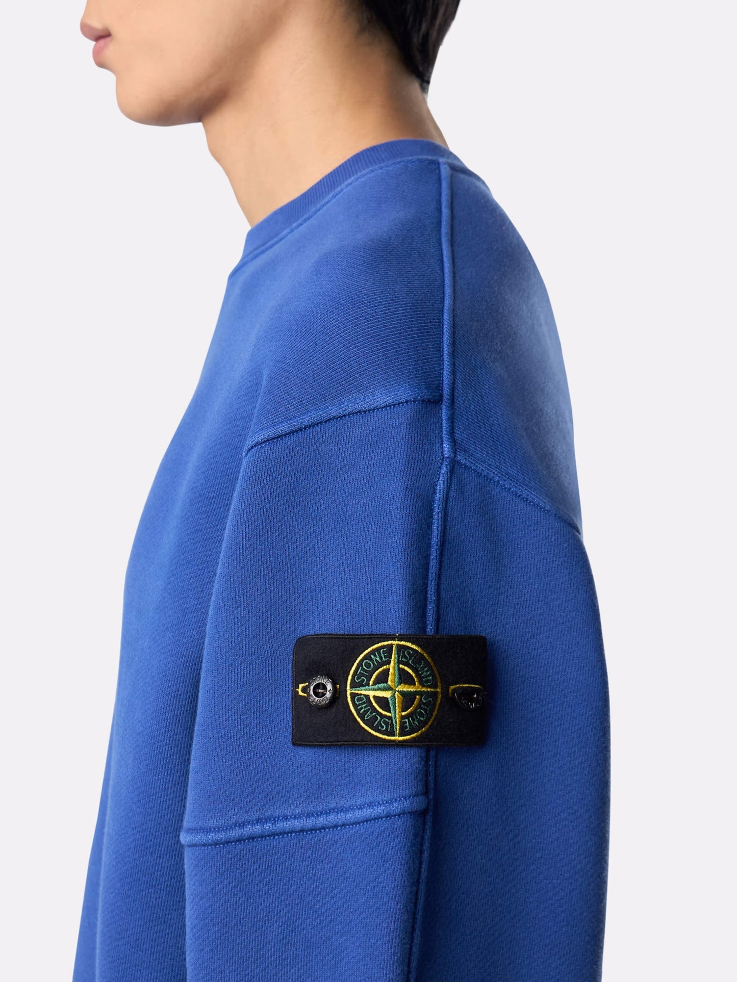 Sweatshirt with visible stitching