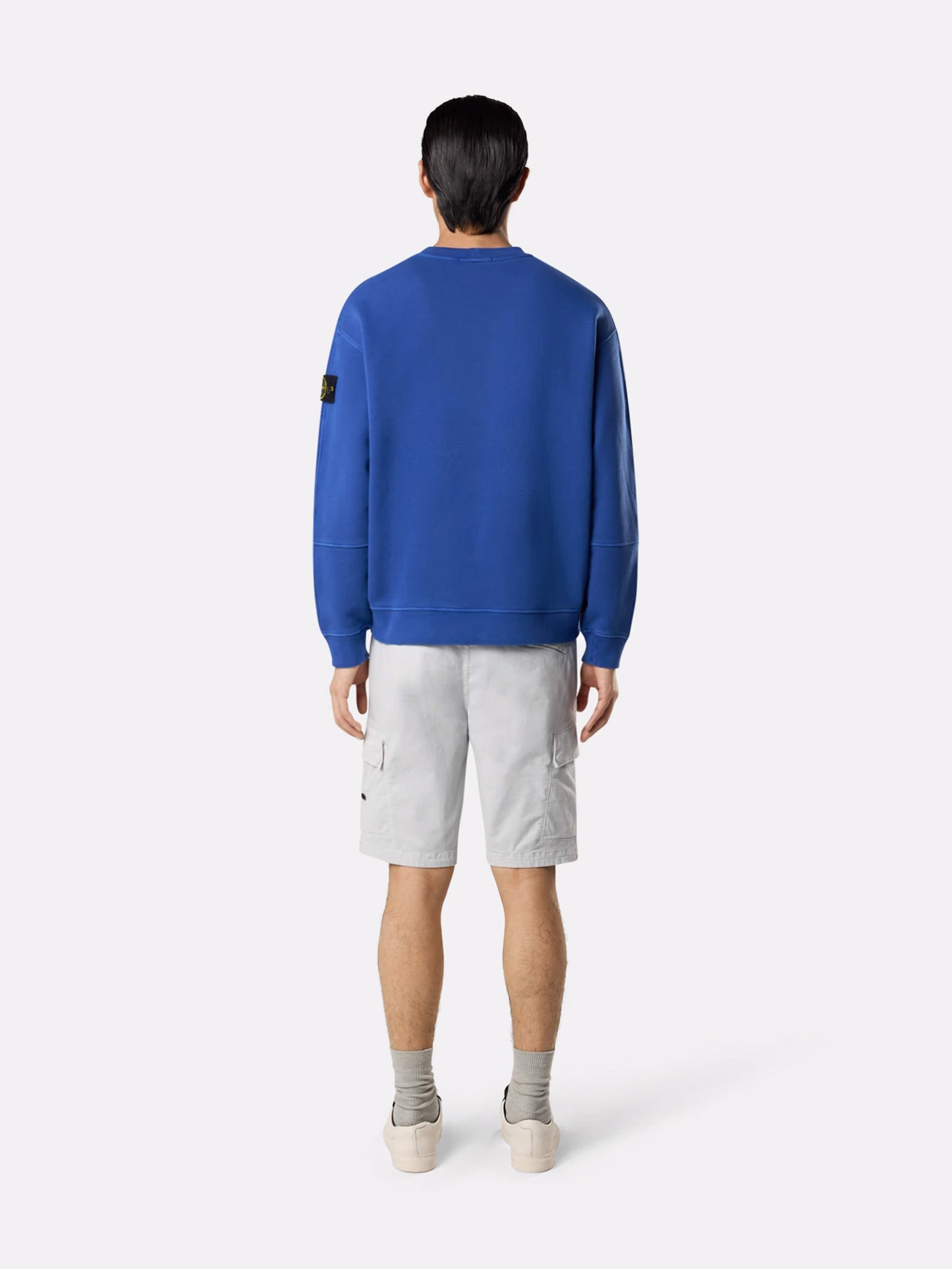 Sweatshirt with visible stitching