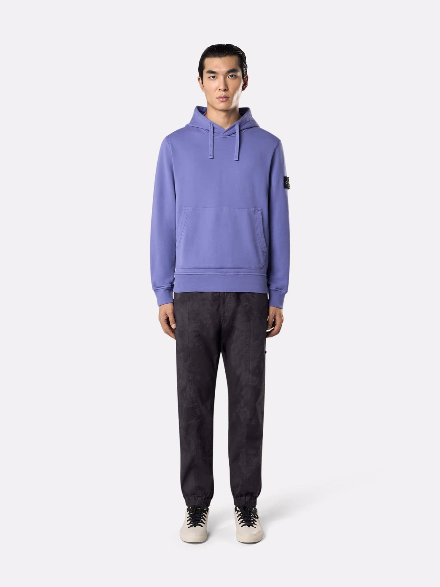 Sweatshirt with Compass application